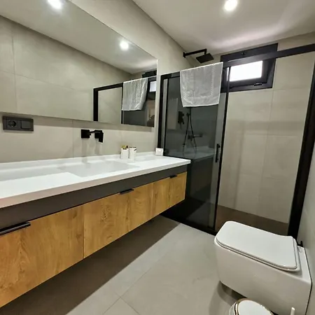Bitirmis 1 Villa
